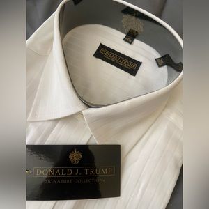 Donald Trump Signature textured buttoned down shirt.
